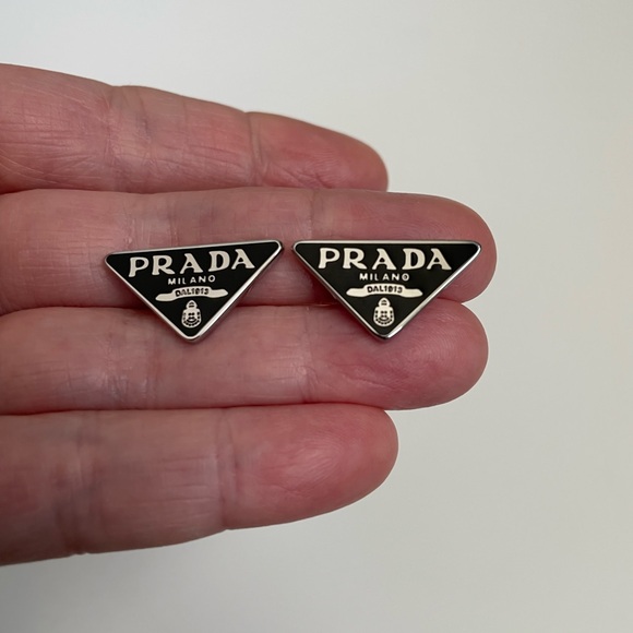 Prada logo triangle stud earrings - Picture 3 of 4